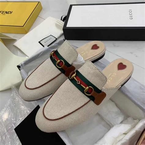 gucci closed slides